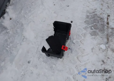 2013 Mercedes-Benz C 300 Sport 4Matic z USA, uszkodzony, nr VIN WDDGF8AB6DR291252